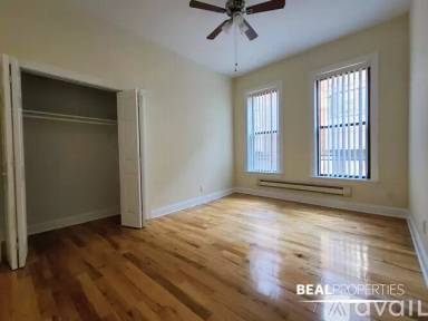 Main picture of 1218 N Dearborn St