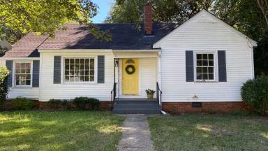 Main picture of 10 Cedar Knl