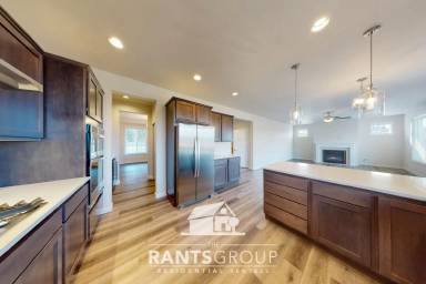 Main picture of 805 Bodie Ct SE