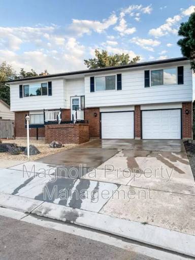 Main picture of 1185 Applewood Dr