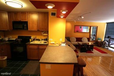 Main picture of 4343 Clarendon Ave Condos