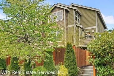 Main picture of 9219 Interlake Ave N
