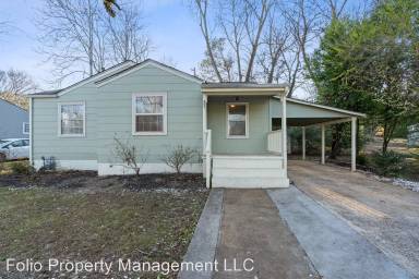Main picture of 807 Fairway Dr NW