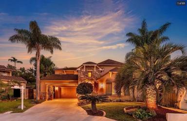 Main picture of 3285 Avenida de Sueno