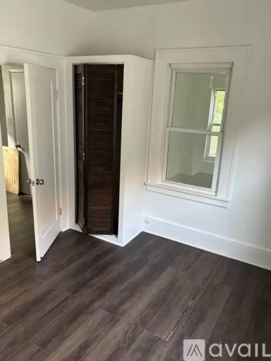 Main picture of 908 Cranford Ave