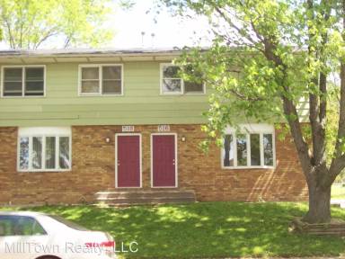 Main picture of 516 W 61st St