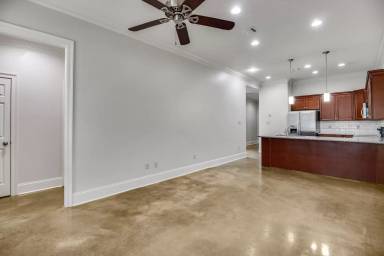 Main picture of 114 Brightwood Dr