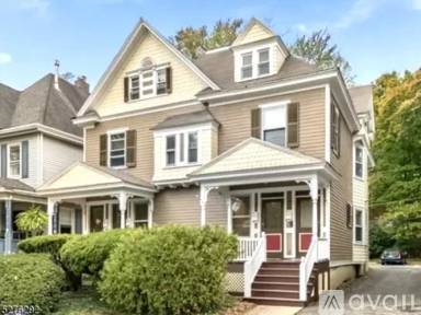 Main picture of 41 Wetmore Ave