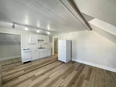 Main picture of 17 Silver St