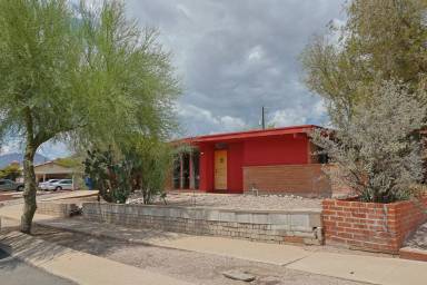 Main picture of 618 N Medford Dr