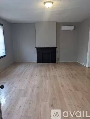 Main picture of 316 E 4th St