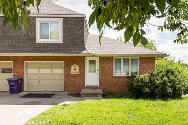 Main picture of 1900 Crescent Dr