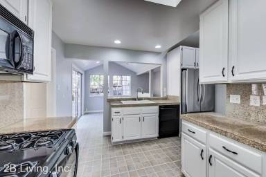 Main picture of 269 Fir St