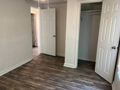 Main picture of 2912 N Independence Ave