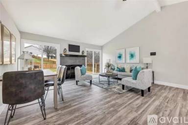Main picture of 1820 Fairwood Forest Dr