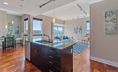 Main picture of 380 Zang St