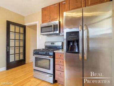 Main picture of 2102 W Ainslie St