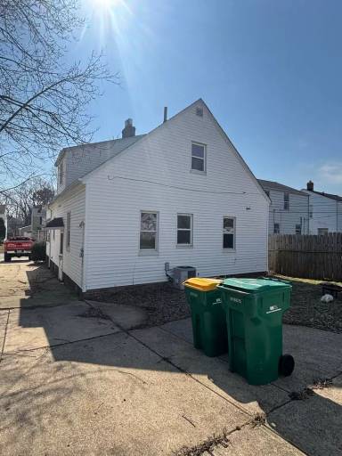 Main picture of 20817 Clare Ave