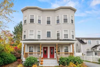 Main picture of 649 Lake Ave
