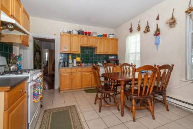 Main picture of 143 Hillside St