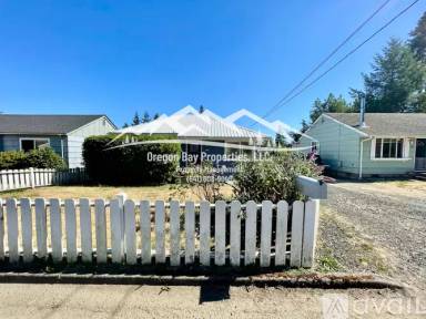 Main picture of 961 W 16th St