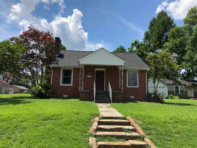 Main picture of 306 S 11th St