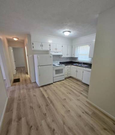 Main picture of 1505 Warrior Rd