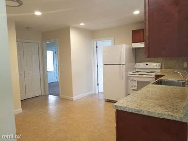 Main picture of 16 Versailles St