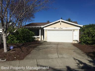 Main picture of 38063 Miller Pl