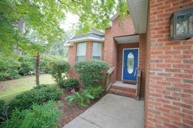 Main picture of 2400 Tippecanoe Rdg