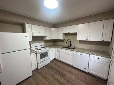 Main picture of 833 Glendale Rd
