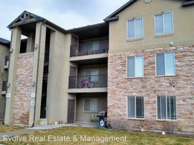 Main picture of 3585 E Rock Creek Rd