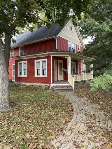 Main picture of 703 Gott St