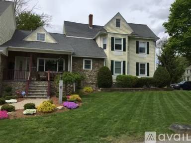 Main picture of 12 Whiting St