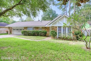 Main picture of 2114 Woodway Dr