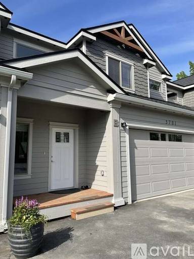 Main picture of 5701 E Porcupine Ave