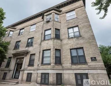 Main picture of 915 W Waveland Ave Apartments