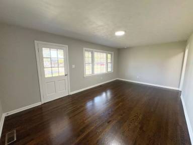 Main picture of 614 Lamb Dr