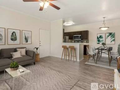 Main picture of River Oaks Villas