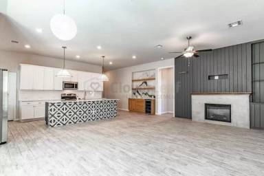 Main picture of 12060 Pitcher Rd