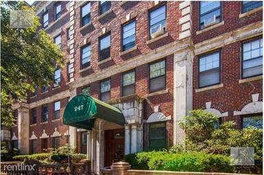 Main picture of 267 Chestnut Hill Ave