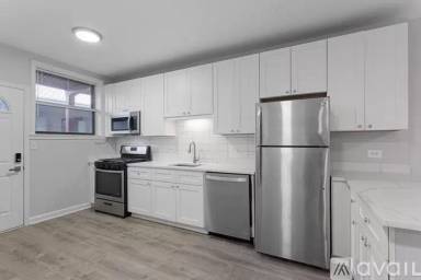 Main picture of 1700 W Juneway Ter