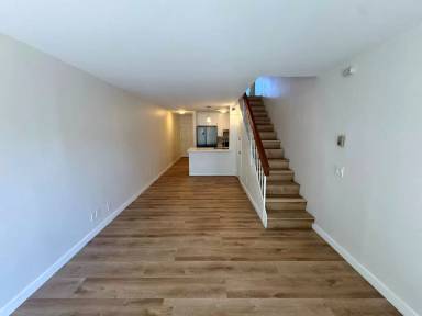 Main picture of 390 E Surfside Dr