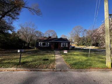 Main picture of 468 Spring St SW
