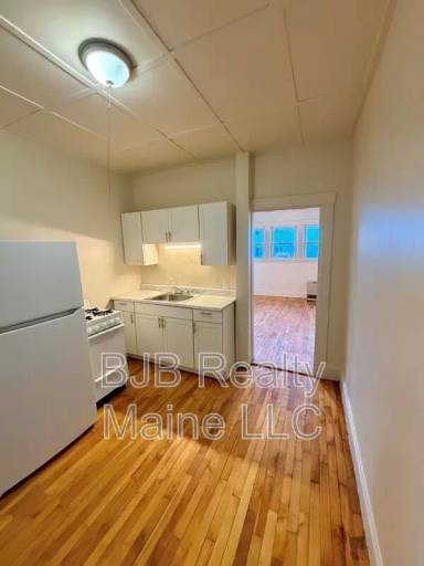 Main picture of 299 Ocean St