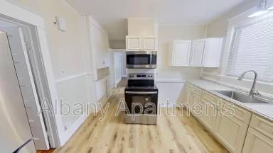 Main picture of 34 Barclay St