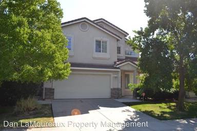 Main picture of 5612 Lawler St