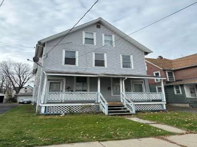 Main picture of 27 Cedar St