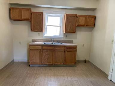 Main picture of 455 E 109th St