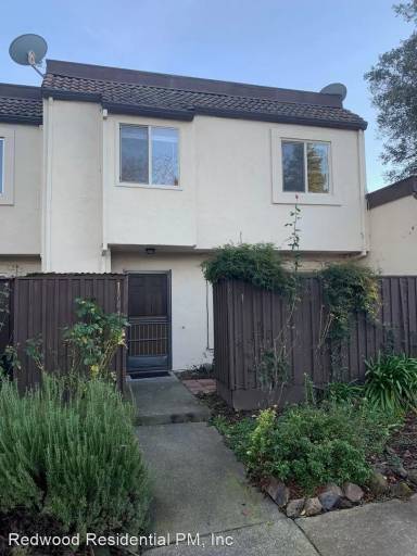 Main picture of 1741 Las Pravadas Ct